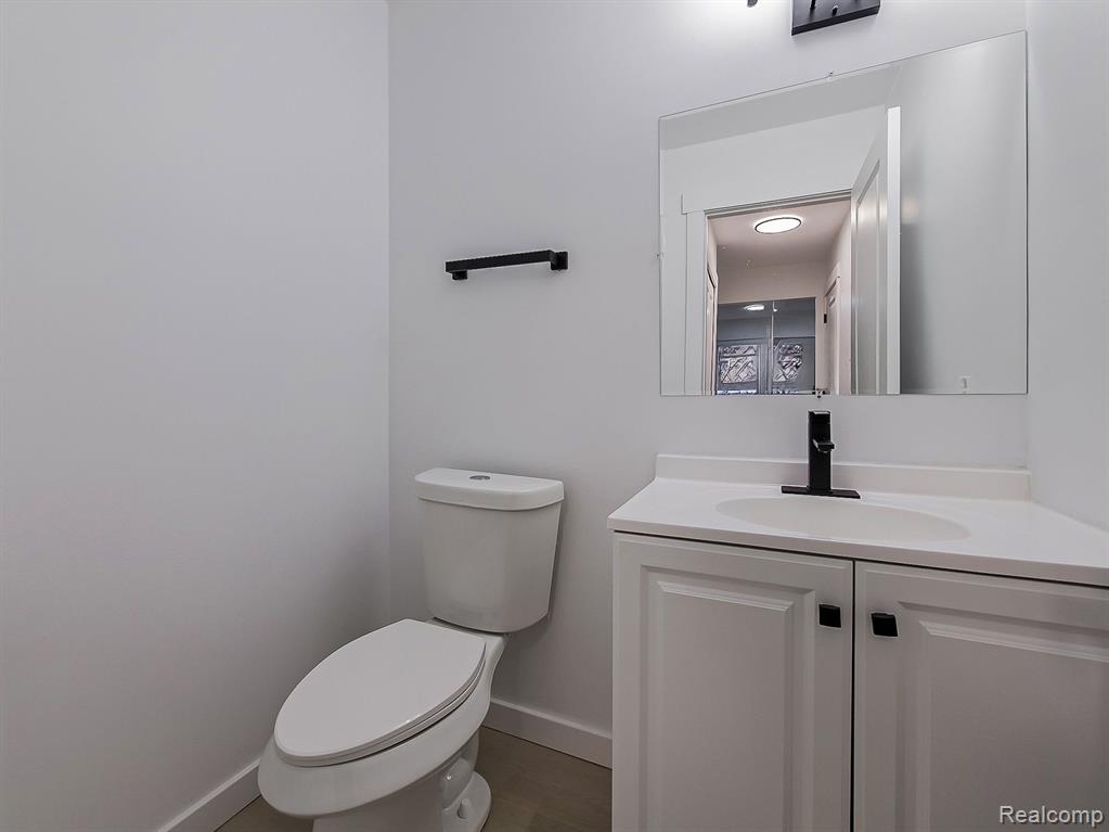42484 MAJESTIC, Canton, MI 48188 — Photo 12