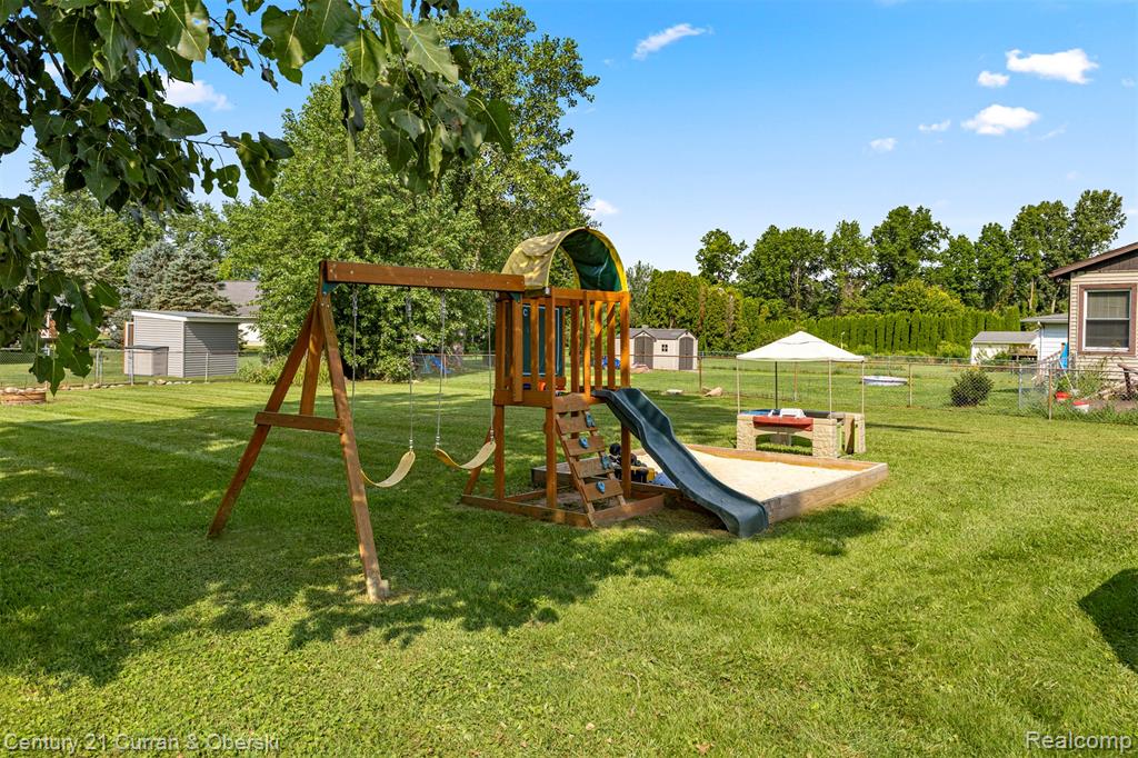 4625 Bluebush Rd, Raisinville, MI 48162 — Photo 34