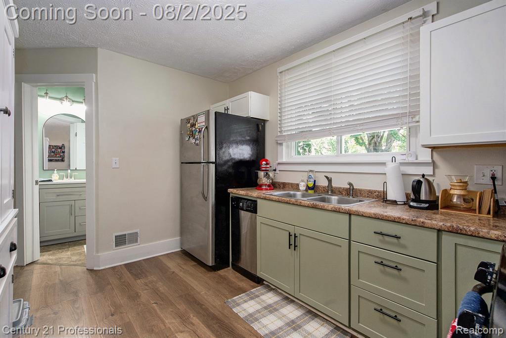 876 Allen Road, Ypsilanti, MI 48198 — Photo 13