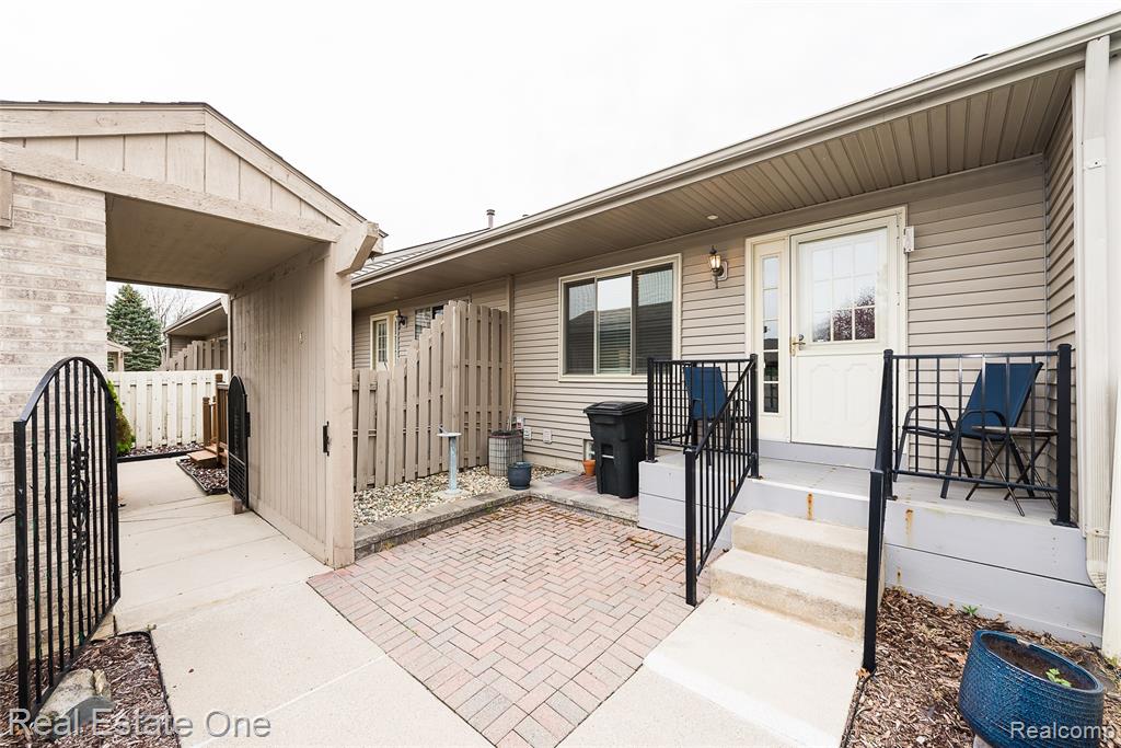 62511 Raleigh Court, 6, South Lyon, MI 48178 — Photo 4