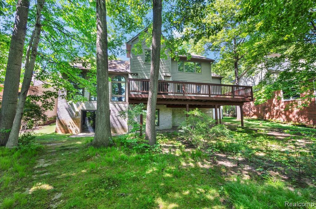 250 Woodcreek Court - Photo 5