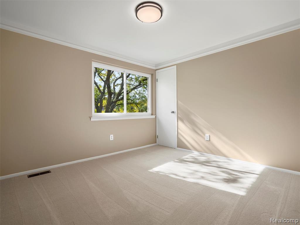 864 Dressler Lane, Rochester Hills, MI 48307 — Photo 27