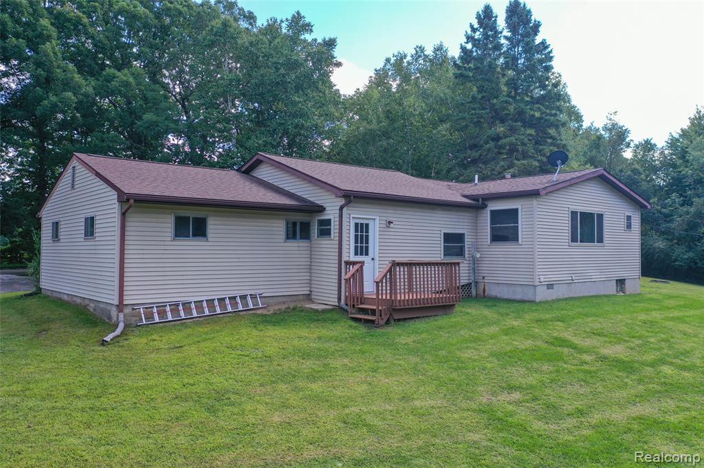1075 Indian Road, Lapeer, MI 48446 — Photo 25