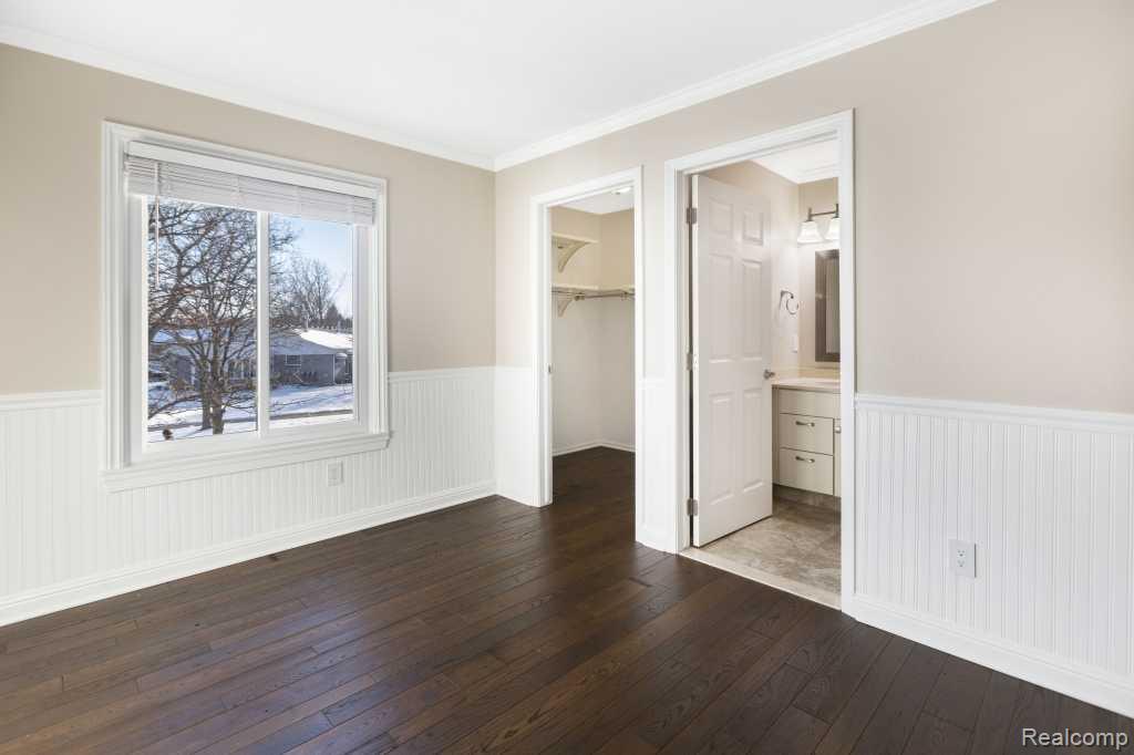 50234 Helfer Boulevard, Wixom, MI 48393 — Photo 18