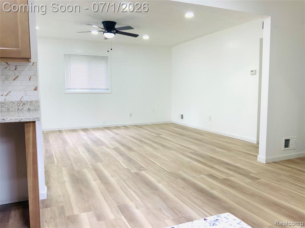6475 N Highland Street, Dearborn Heights, MI 48127 — Photo 8