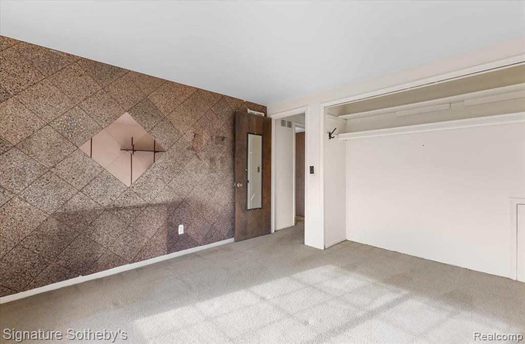 26122 Summerdale Drive, Southfield, MI 48033 — Photo 16