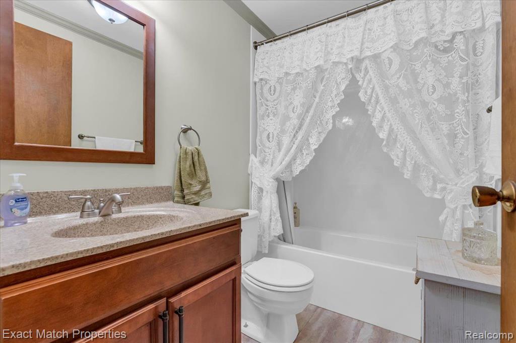7180 HOWELL Avenue, Waterford, MI 48327 — Photo 30