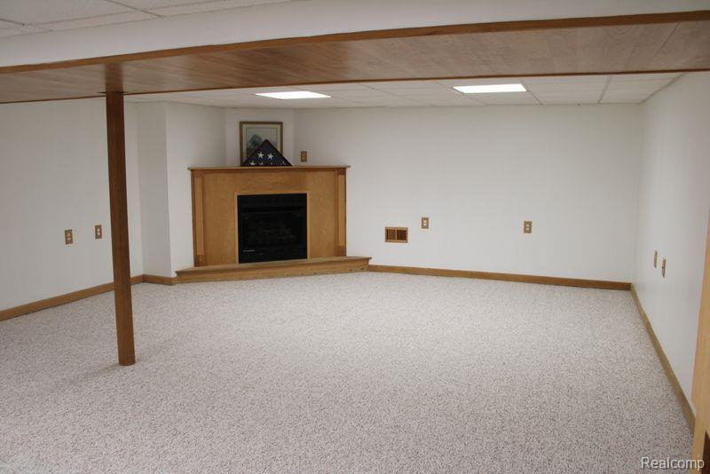 7687 CORTLAND Avenue, Allen Park, MI 48101 — Photo 46