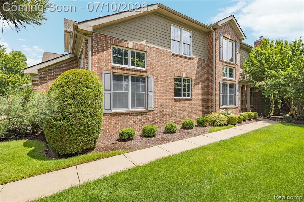 44493 Broadmoor Boulevard, Northville, MI 48168 — Photo 9