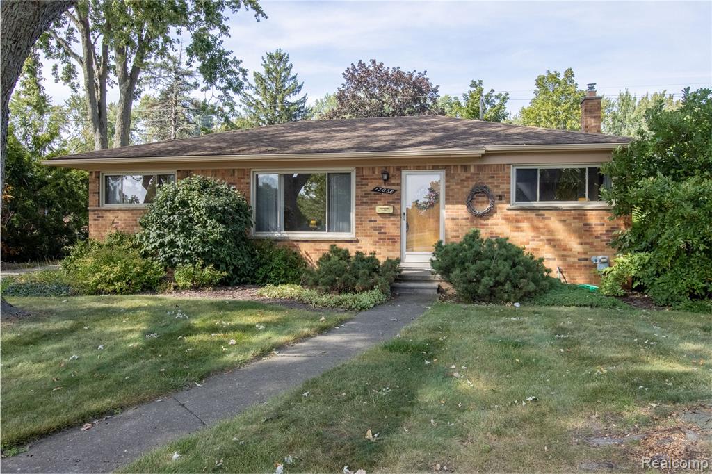 17058 W 13 Mile Road, Beverly Hills, MI 48025 — front exterior