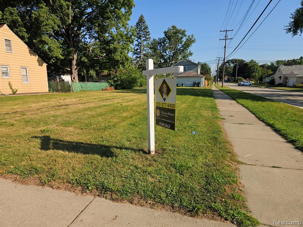 24600 Calvin Street, Dearborn, MI 48124, Dearborn, MI, 48124