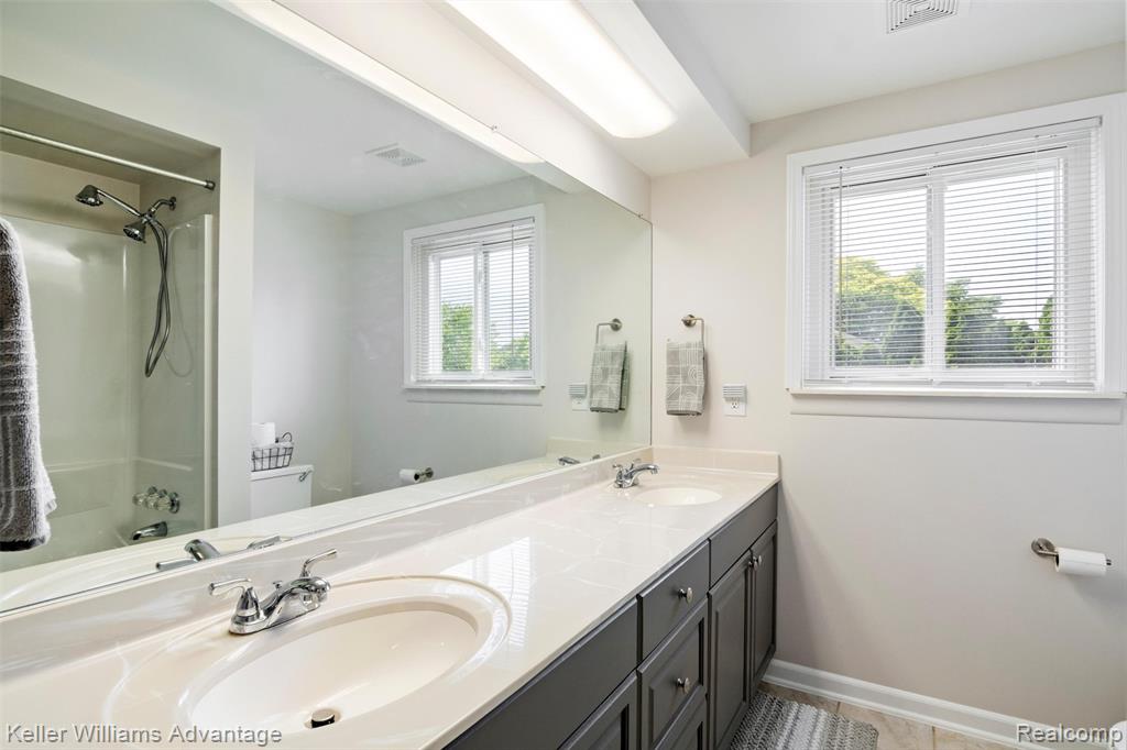 44204 Brandywyne Road, Canton, MI 48187 — Photo 34
