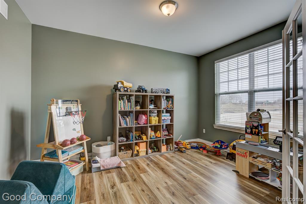 55575 HOGAN Drive, Macomb, MI 48042 — Photo 6