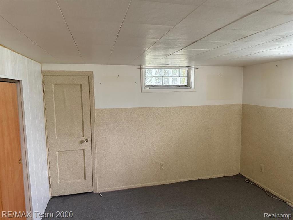 7452 Mansfield Street, Detroit, MI 48228 — Photo 10