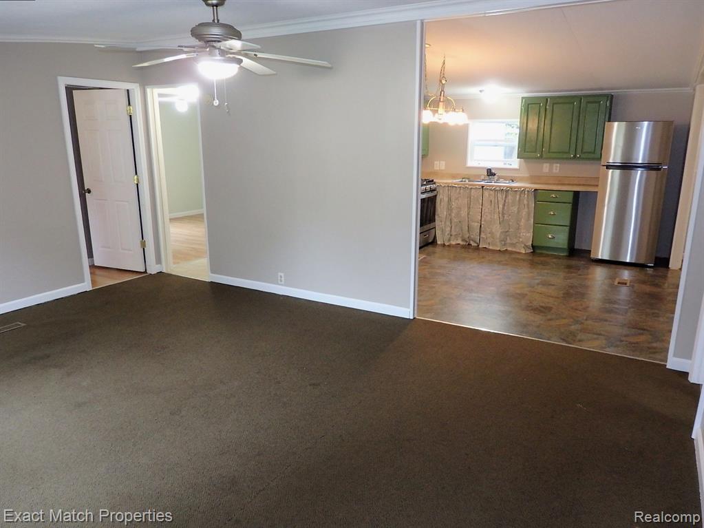 409 LAKEVIEW Street, Holly, MI 48442 — Photo 14
