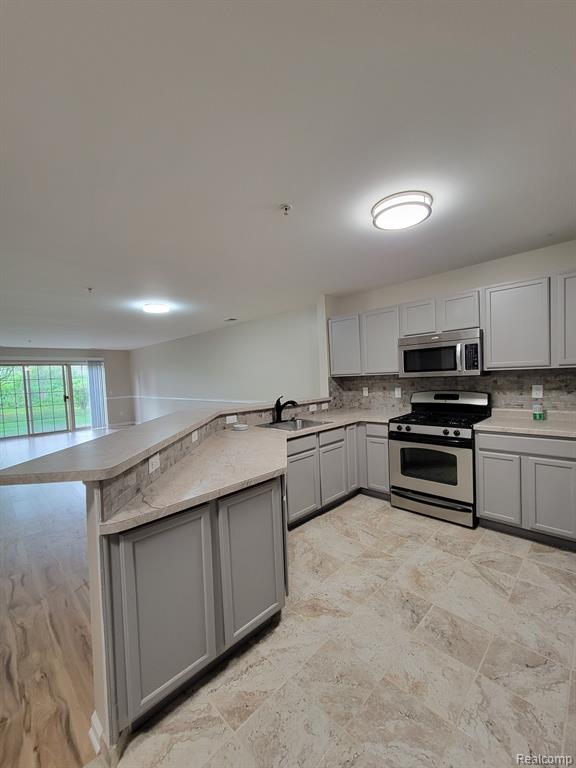 42834 PATTY Lane, Belleville, MI 48111 — Photo 4