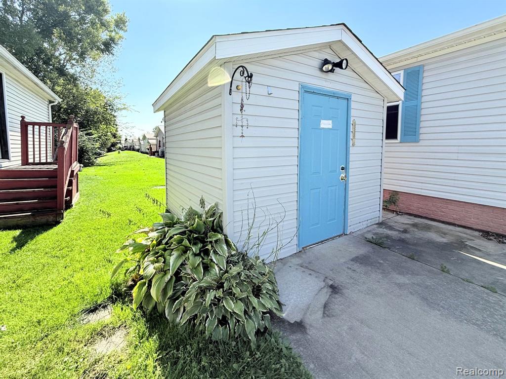 10846 Ashley Court, Willis, MI 48191 — Photo 28
