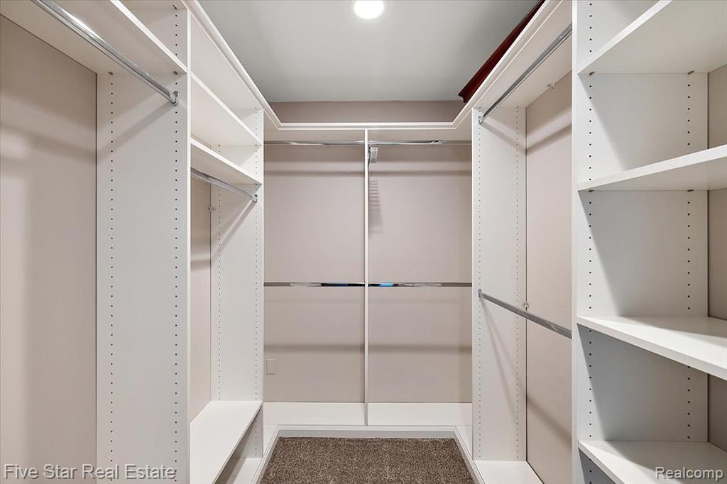 50813 Nagy Court, Macomb, MI, 48044