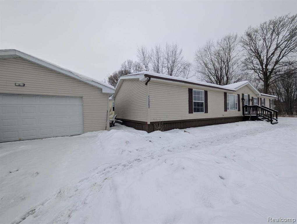 11362 N Lake Drive, Fenton, MI 48430 — Photo 24