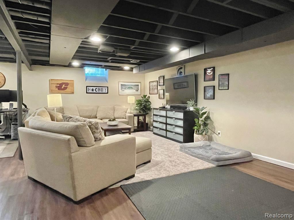 4654 Chapel Drive, Troy, MI 48085 — Photo 18