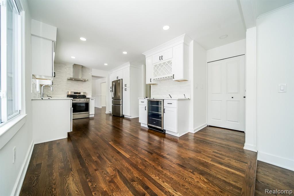 7359 SAINT AUBURN Drive, Bloomfield Hills, MI 48301 — Photo 23