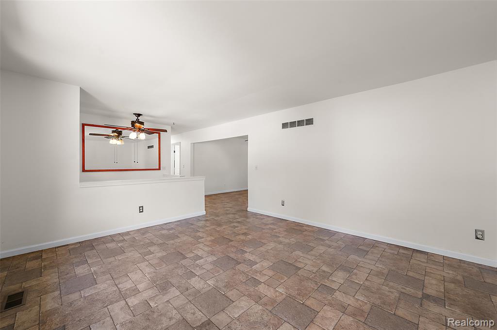 7427 Emerson, Washington, MI — Photo 21