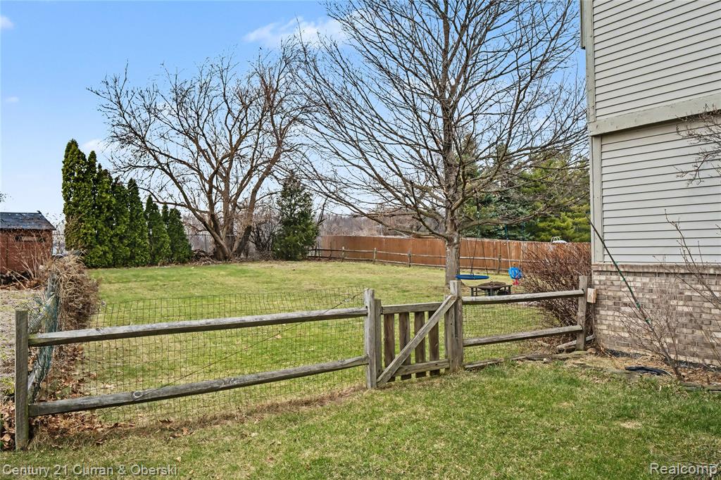3888 Palisades Boulevard, Ypsilanti, MI 48197 — Photo 36