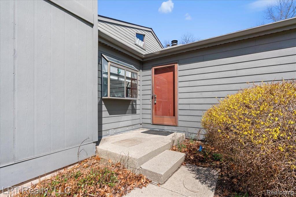 5680 DEVILLE, East Lansing, MI 48823 — Photo 6