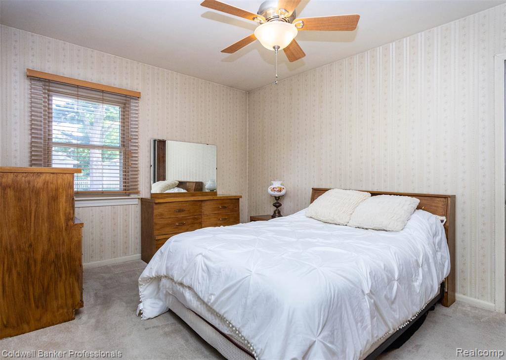 7332 N Vernon Street E, Dearborn Heights, MI 48127 — Photo 13