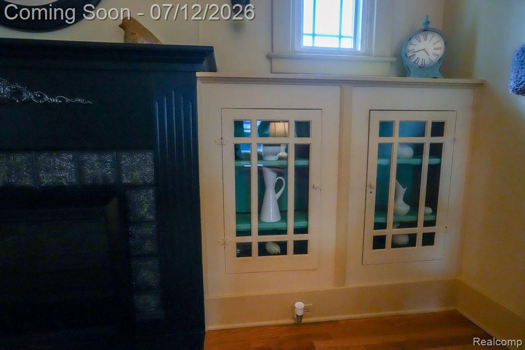 545 Eureka Road, Wyandotte, MI 48192 — Photo 14