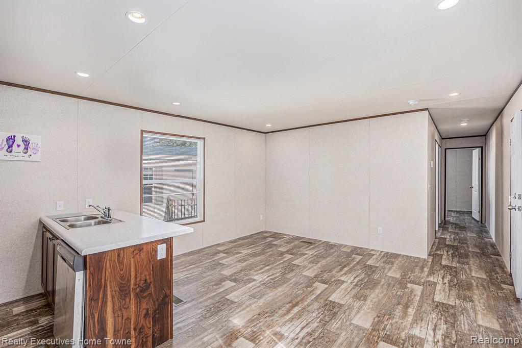 423 Elm Ct, Oakland, MI — Photo 5