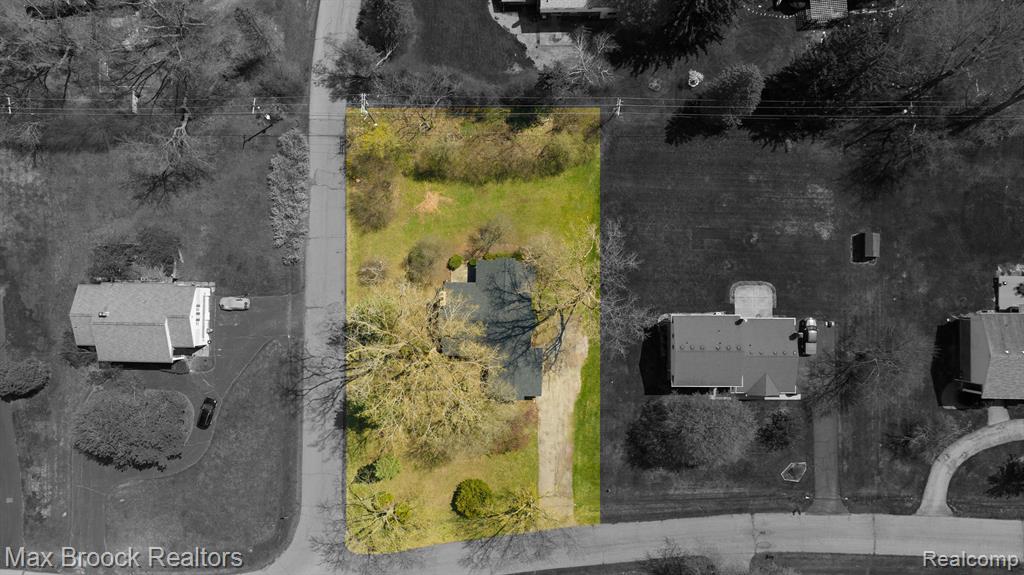 6207 NICHOLAS Drive, West Bloomfield, MI — Photo 4