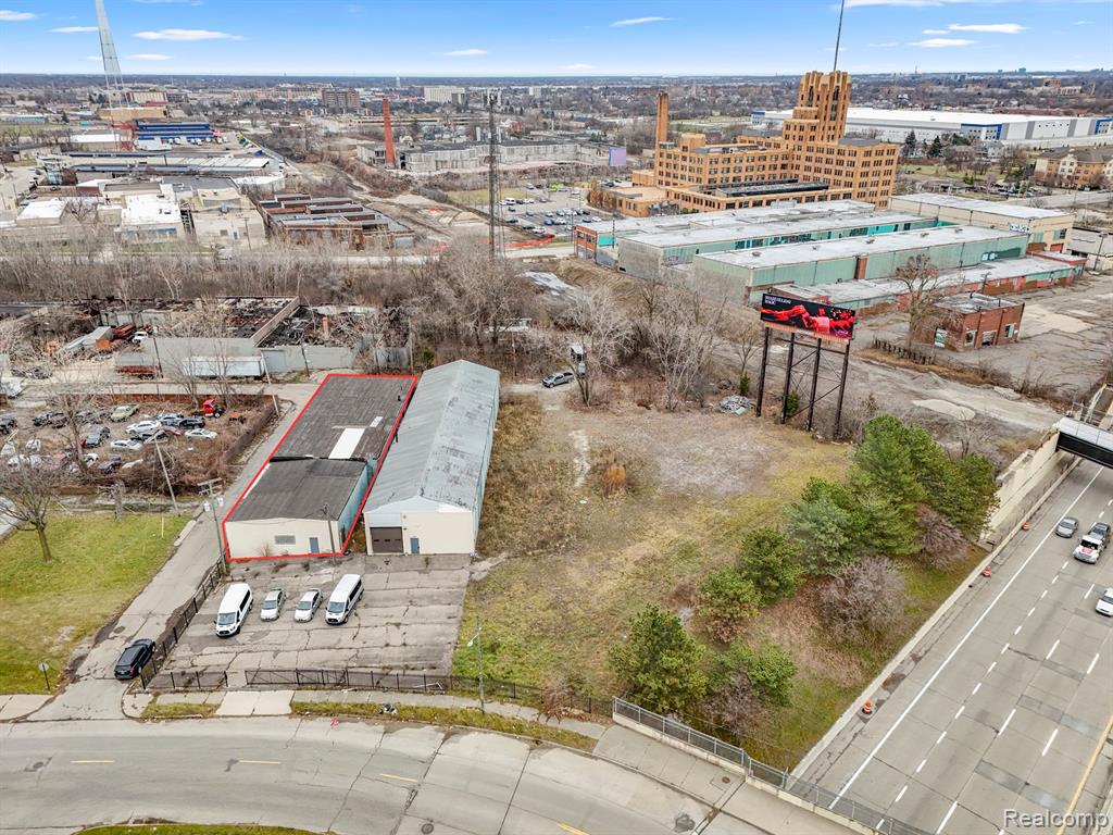 15306 Rosa Parks Boulevard - Photo 2
