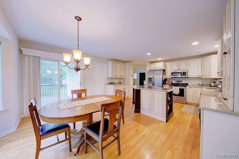 11417 TALL SHADOWS, Pinckney, MI 48169 — Photo 13