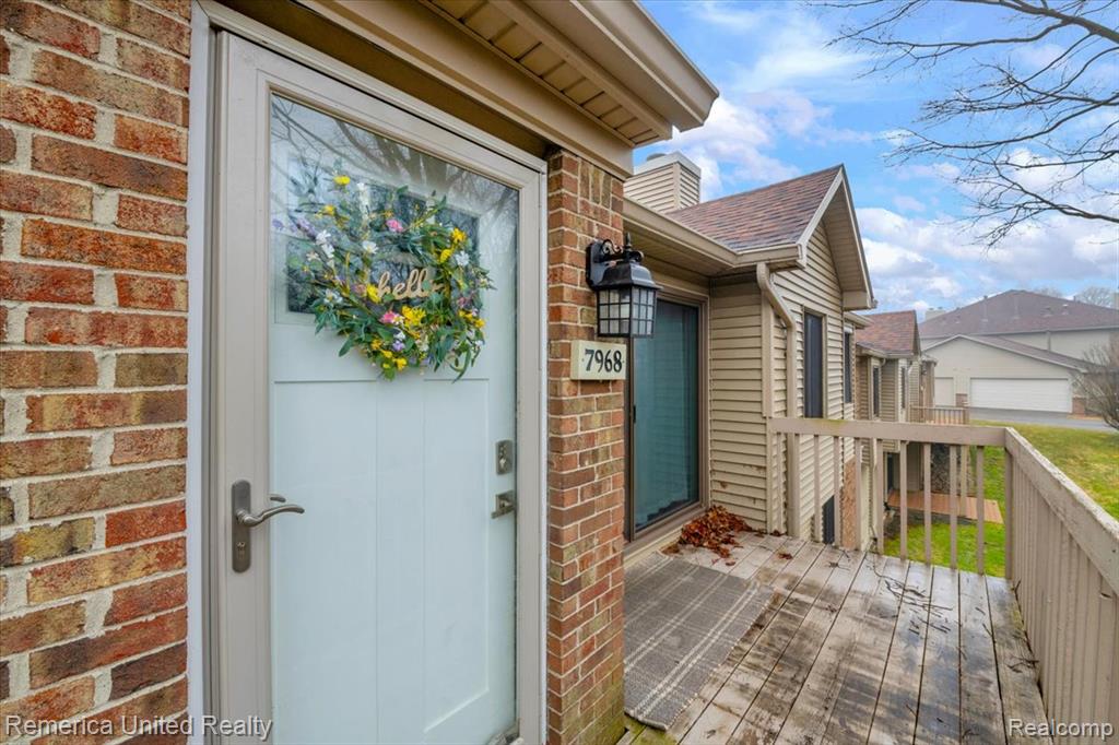 7968 Lawrence, West Bloomfield, MI — Photo 5