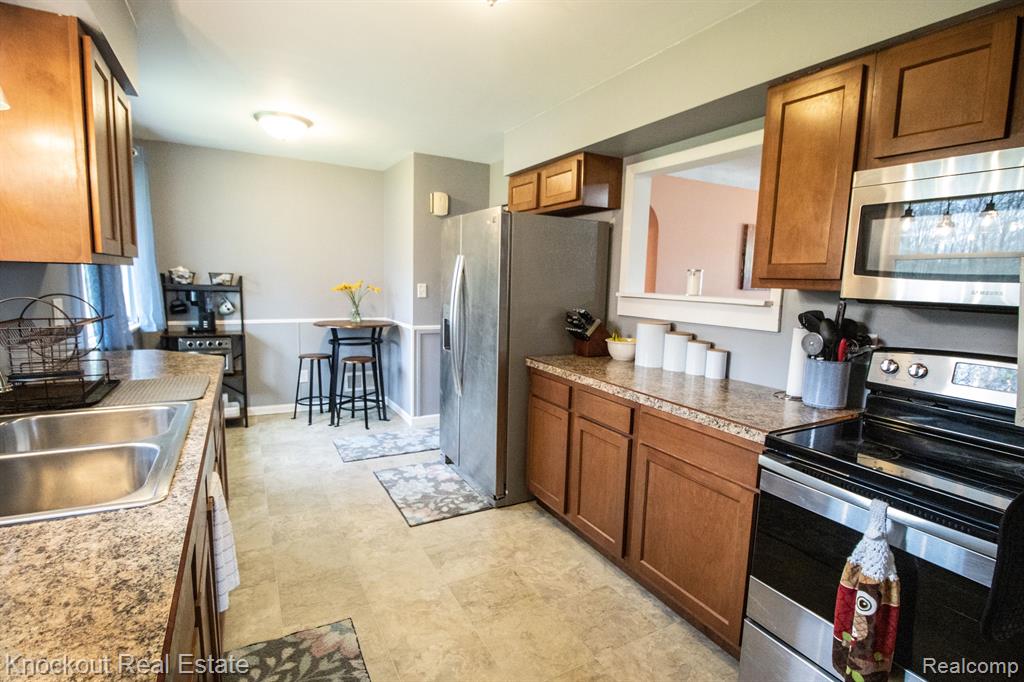 5453 TOWNLINE Road, Birch Run, MI 48415 — Photo 11