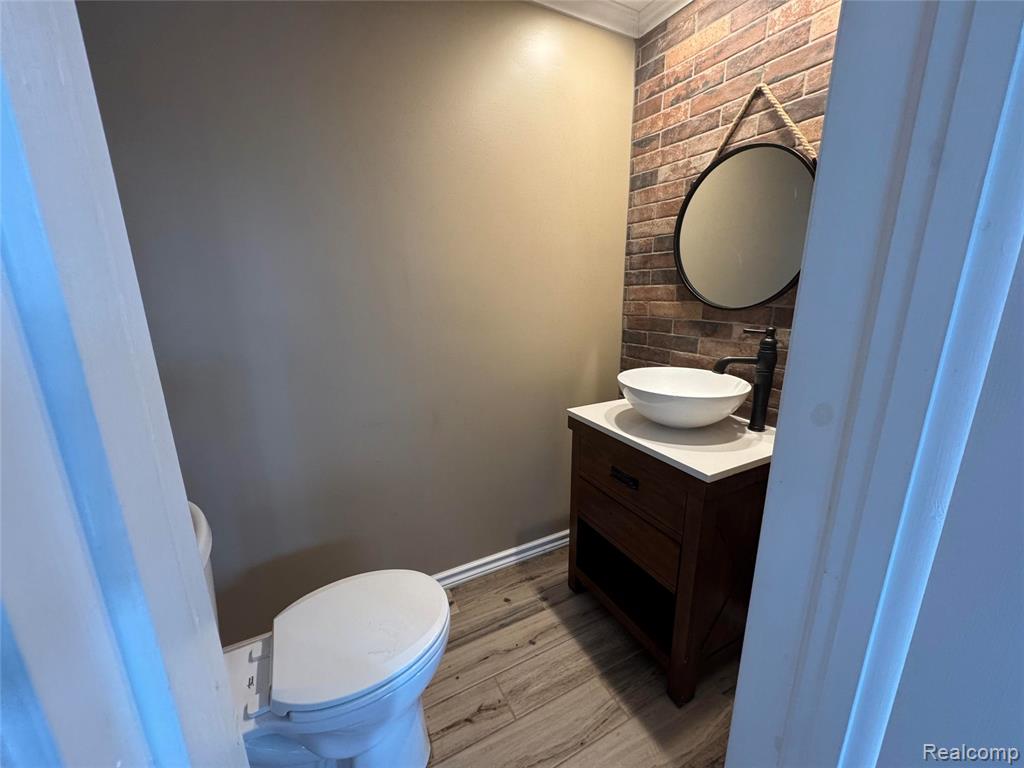 10470 King Road, Davisburg, MI 48350 — Photo 23