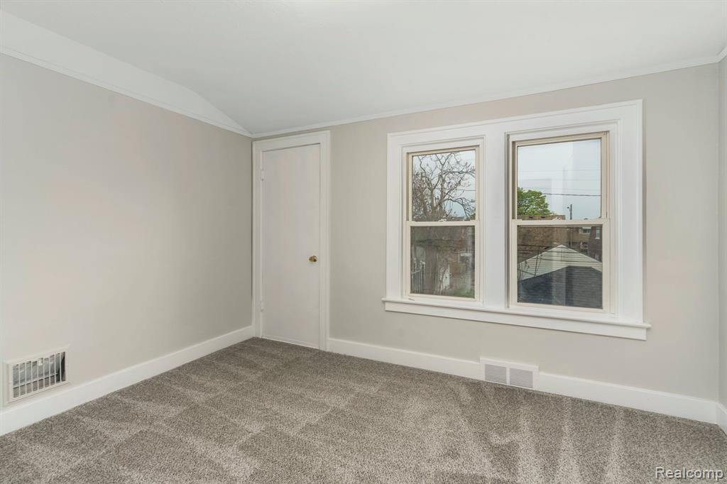 5484 MIDDLESEX Street, Dearborn, MI 48126 — Photo 39
