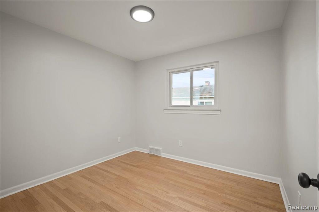 4014 GREENFIELD Road, Berkley, MI 48072 — Photo 20