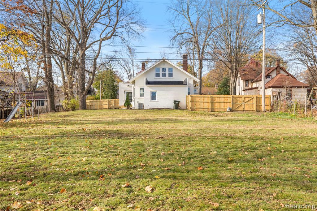 53 MILLER Street, Mount Clemens, MI 48043 — Photo 41