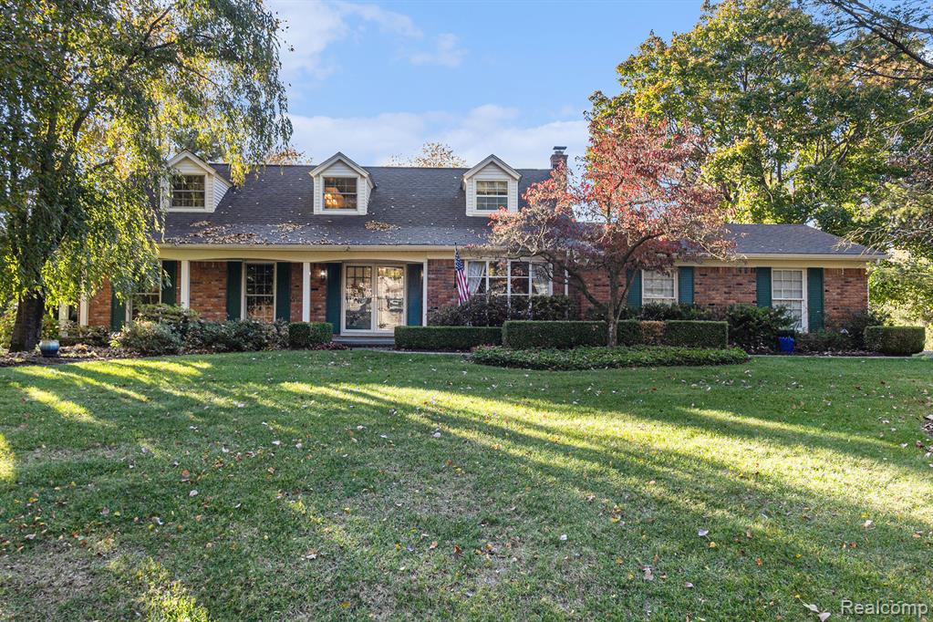 4597 Broughton Drive, Bloomfield Hills, MI 48301 — Photo 4