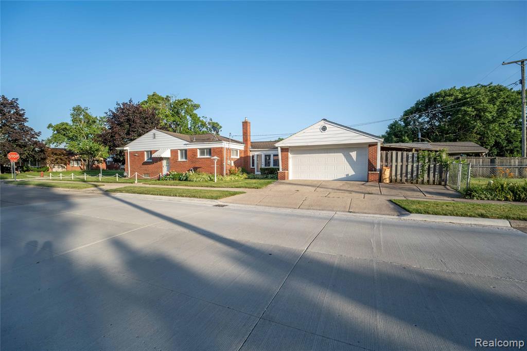 4402 Vassar Street, Dearborn Heights, MI 48125 — Photo 2