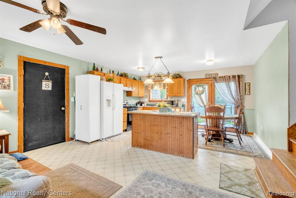 2230 Stonesthrow Drive, Lapeer, MI 48446 — Photo 4