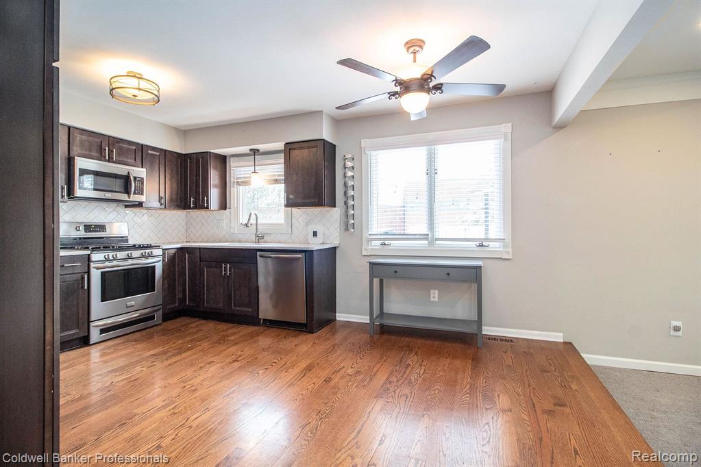 289 Kings Way Street, Canton, MI 48188 — Photo 9