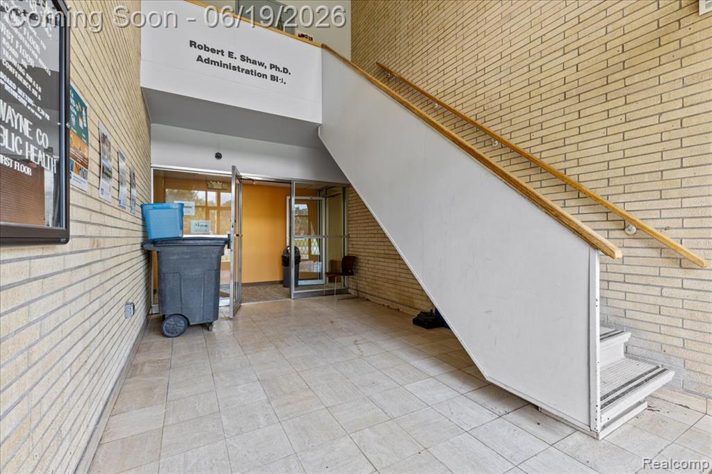 17421-17321 Telegraph, Detroit, MI 48219 — Photo 7