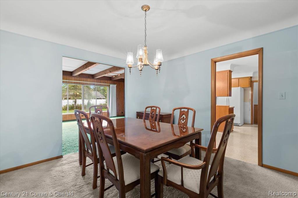 5987 CAMPUS Drive, Dearborn Heights, MI 48127 — Photo 13