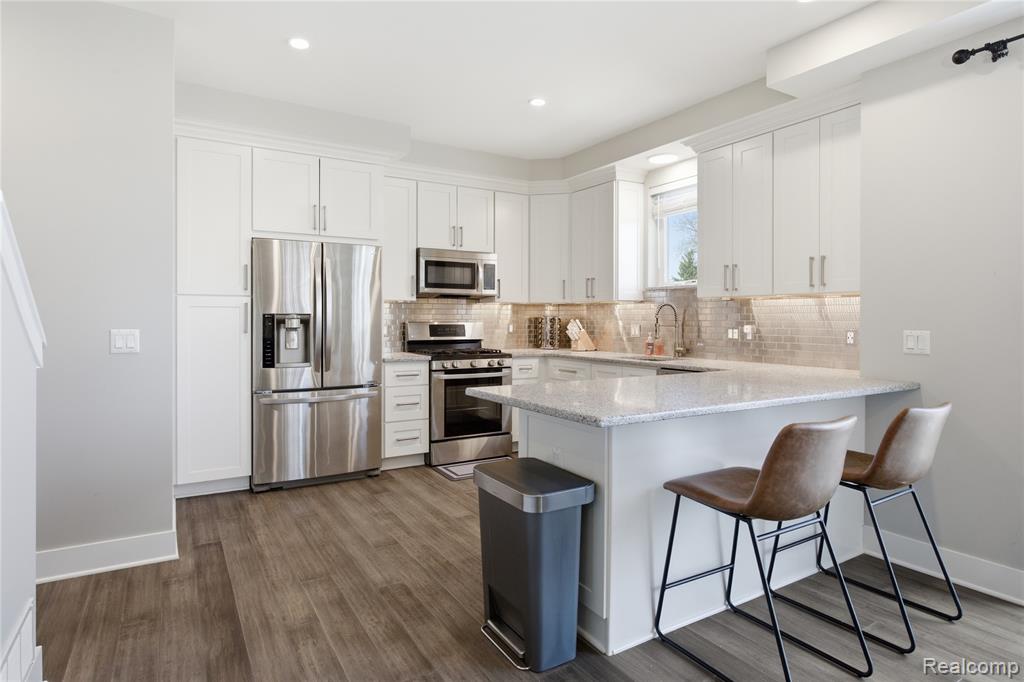 4221 W 14 Mile Road, Royal Oak, MI 48073 — Photo 18