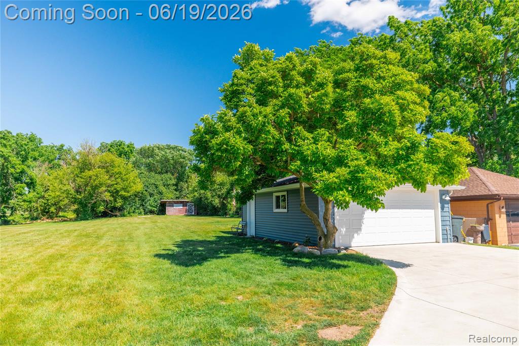 25815 West River Road, Grosse Ile, MI 48138 — Photo 32