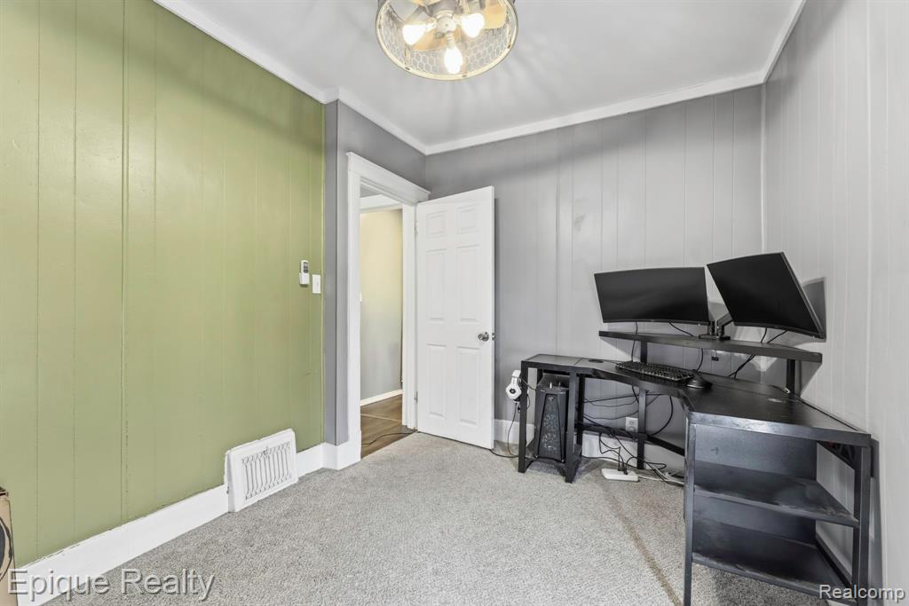 749 16th Street, Port Huron, MI 48060 — Photo 13