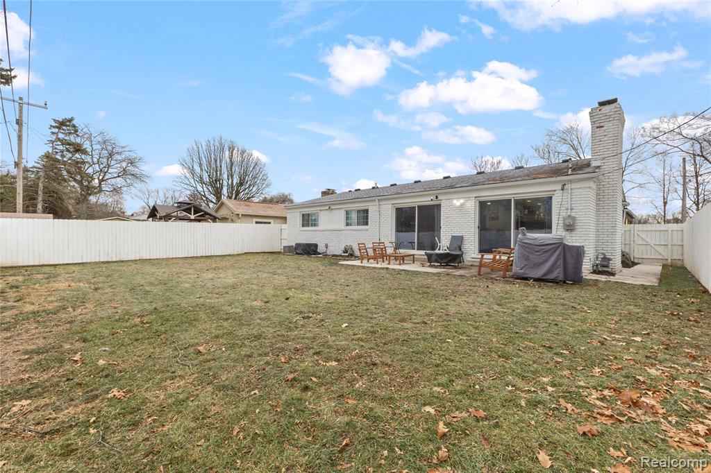 23016 Pembroke Avenue, Detroit, MI 48219 — Photo 4
